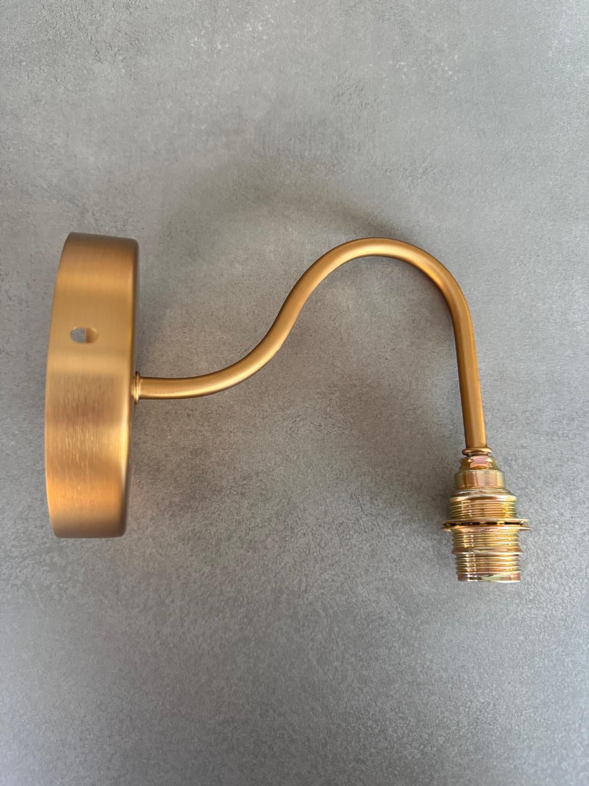 S-vormige metalen wandarmatuur - geborsteld brons E14/E27